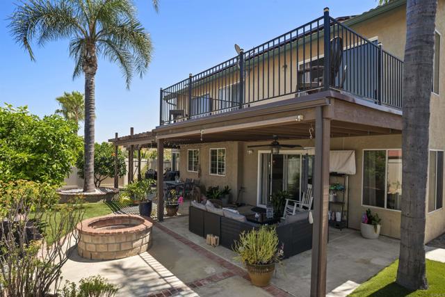1990 Willowbrook Drive, Oceanside CA: https://media.crmls.org/mediaz/4768af0a-0759-46f6-82d6-2e924cdae1d4.jpg