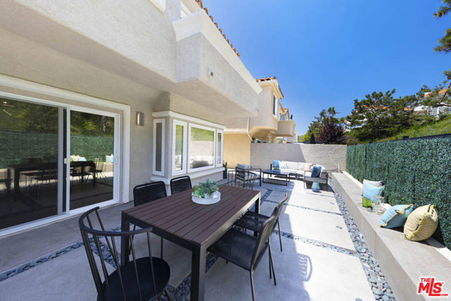 28 Saint Kitts, Dana Point CA: https://media.crmls.org/mediaz/476945f6-3cd2-473b-9566-0f6b09d6fcb5.jpg