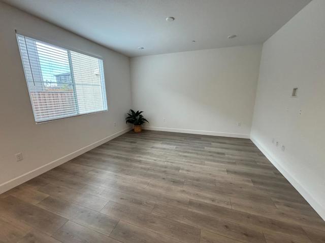 61 Brook Lane, Pittsburg CA: https://media.crmls.org/mediaz/476a4682-a690-4291-8ba0-368c3cc1c8c5.jpg
