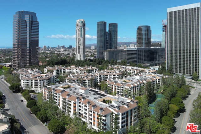 2102 Century Park Lane, Los Angeles CA: https://media.crmls.org/mediaz/476ad6dd-433c-4859-b6a1-fa317217dde7.jpg