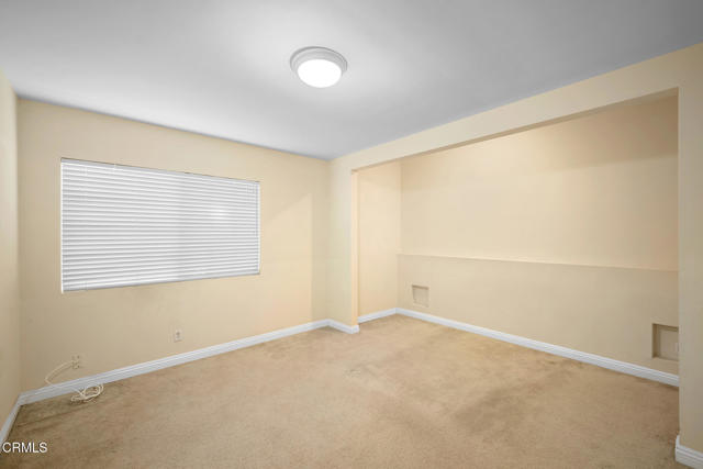 4917 Angeles Crest Highway, La Canada Flintridge CA: https://media.crmls.org/mediaz/476c5369-3f8e-4a01-aa50-d759830be2f5.jpg