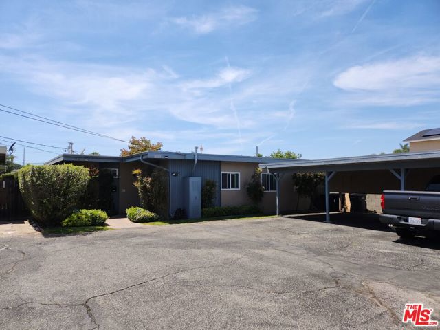 25353 Oak Street, Lomita CA: https://media.crmls.org/mediaz/476c613e-2d01-4063-a4aa-accd30c24cb9.jpg