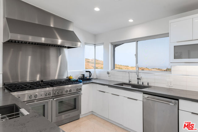 Drew Fenton | 28405 Via Acero Street Malibu CA | MLS: 7236533