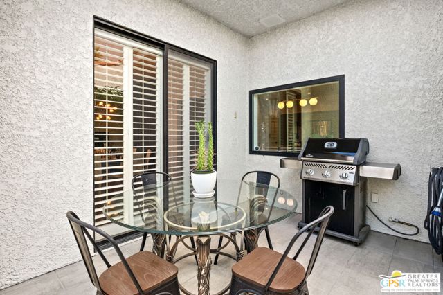 87 Magdalena Drive, Rancho Mirage CA: https://media.crmls.org/mediaz/476cef7c-b546-42ef-bf60-d98657382e8a.jpg