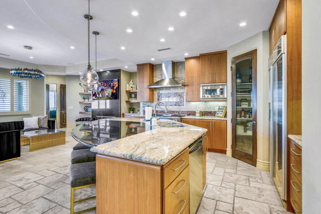 41370 Sparkey Way, Bermuda Dunes CA: https://media.crmls.org/mediaz/476d7282-5d4c-4144-8a9b-34a0ededdbfe.jpg