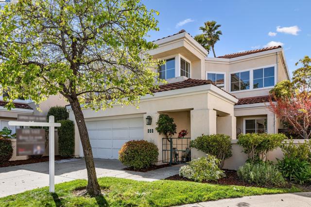 121 Jervis Bay, Alameda CA: https://media.crmls.org/mediaz/476d963a-d5a8-4616-898a-79186efe2841.jpg