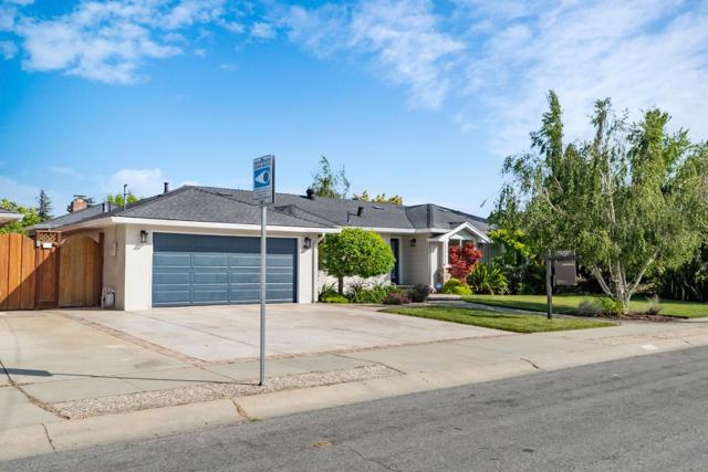 4118 Norris Road, Fremont CA: https://media.crmls.org/mediaz/476d9ac8-62f0-41fe-a213-0f461ee7f3ae.jpg