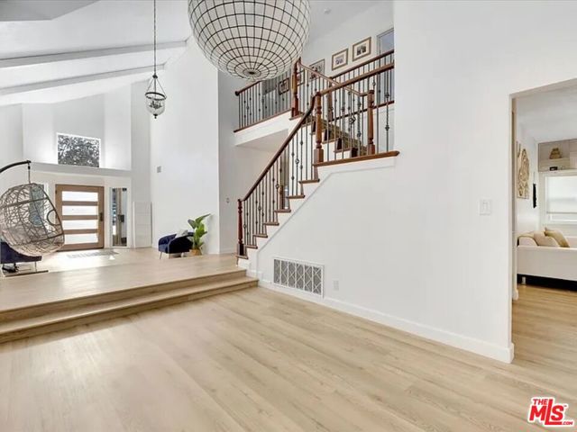7939 W 80th Street, Playa del Rey CA: https://media.crmls.org/mediaz/476da01c-4910-4a5f-b1d2-f9e0057acef5.jpg
