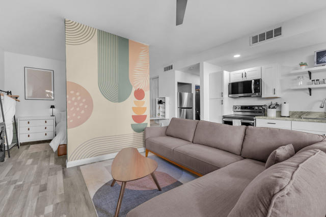 Image 32 of 50 For 78250 Cortez Lane 129