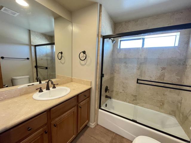 12478 Hillpoint Court, Valley Center CA: https://media.crmls.org/mediaz/47706d85-2438-4cb9-866c-f160d739693a.jpg