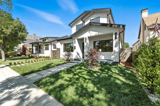 125 15th Avenue, San Mateo CA: https://media.crmls.org/mediaz/47711db3-225d-4529-a65d-946ca5299633.jpg