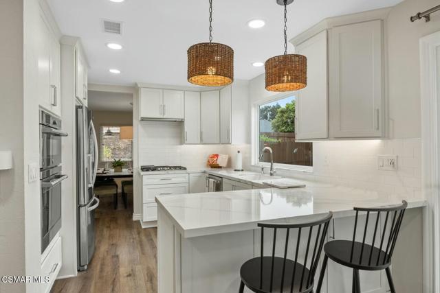 6608 Maplegrove Street, Oak Park CA: https://media.crmls.org/mediaz/47713b28-d37d-4876-9624-cc370d03189f.jpg