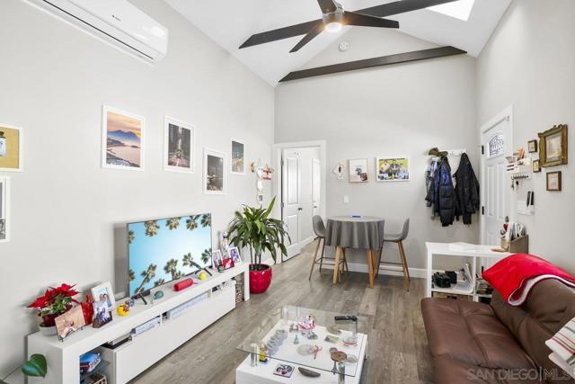 931 21st, San Diego CA: https://media.crmls.org/mediaz/4771c832-be6e-45a2-8e62-c82a9a3afbe8.jpg