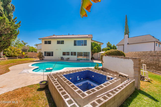 1589 N Alva Circle, Simi Valley CA: https://media.crmls.org/mediaz/4771d592-5baf-4abd-b75c-b8c68130e53f.jpg