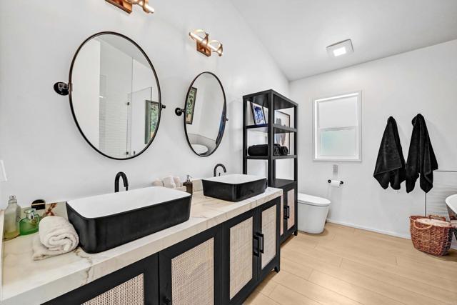 6503 Friendly Place, Carlsbad CA: https://media.crmls.org/mediaz/47735dbc-d91c-454c-a291-69fa60d8930a.jpg