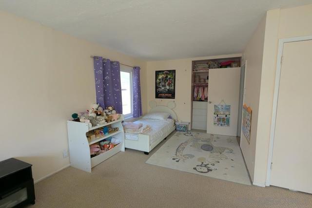11416 Osoyoos Pl, San Diego CA: https://media.crmls.org/mediaz/47744deb-5a67-4794-b45a-05452810b338.jpg