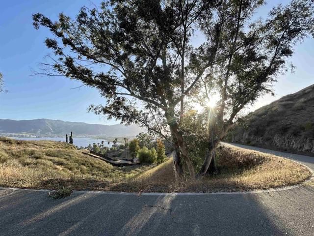 0 Sky Line Drive, Lake Elsinore CA: https://media.crmls.org/mediaz/4774b30a-81c7-4c1b-bf12-89f222a7130e.jpg
