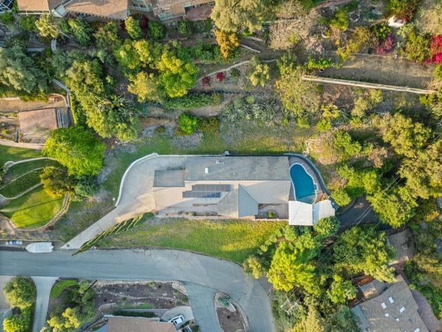 4911 Beaumont Dr, La Mesa CA: https://media.crmls.org/mediaz/4775188d-ddfe-420a-b246-59e63c5ab32d.jpg