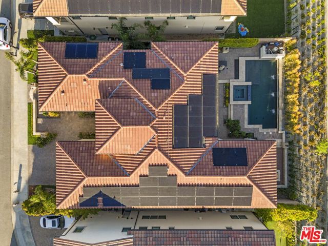 20162 W Cromwell Way, Porter Ranch CA: https://media.crmls.org/mediaz/47755ebe-323c-4546-b8ed-80e768d9c0b3.jpg
