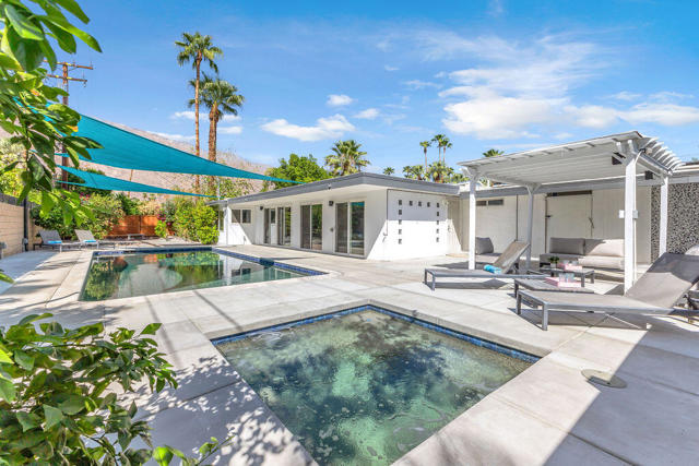 1075 E Sunny Dunes Road, Palm Springs, CA 92264