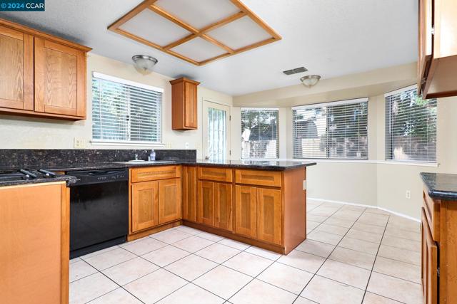 Image 3 for 8498 Sunblaze Way, Sacramento, CA 95823