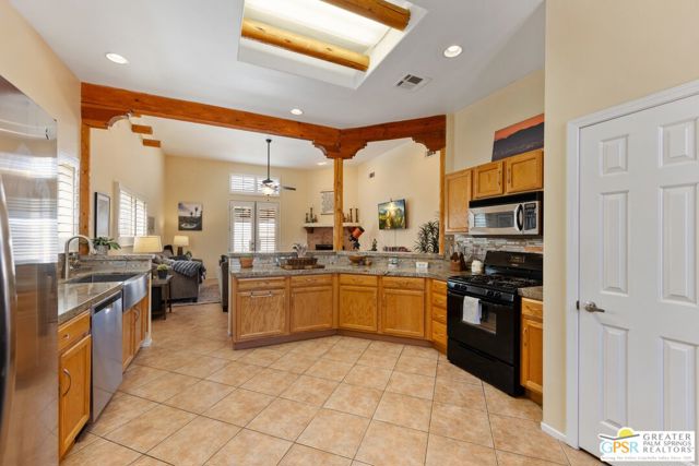 54465 Avenida Rubio, La Quinta CA: https://media.crmls.org/mediaz/47798a83-6181-4516-8a72-0334a197cc75.jpg