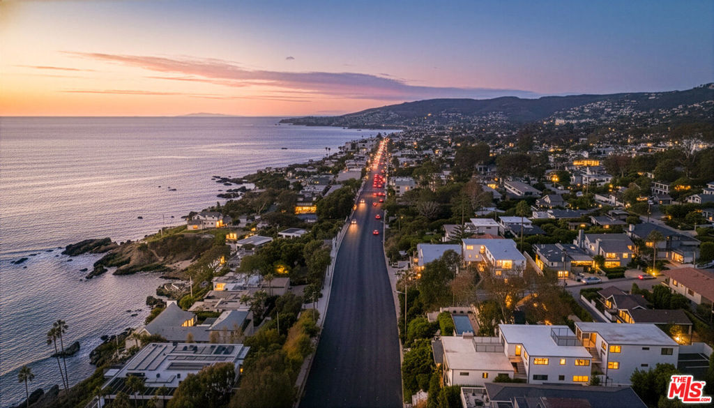 https://media.crmls.org/mediaz/4779a187-18b5-47ec-ad29-e860882439a4.jpg?preset=X-Large