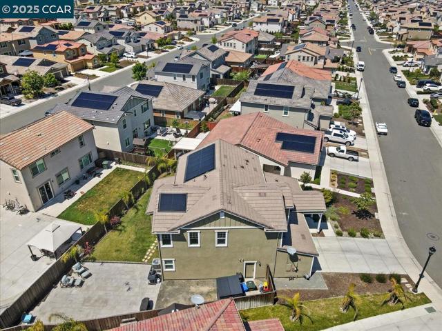 405 Avanti Way, Oakley CA: https://media.crmls.org/mediaz/4779fe66-619c-4d8d-b127-e0eb3cc329a5.jpg