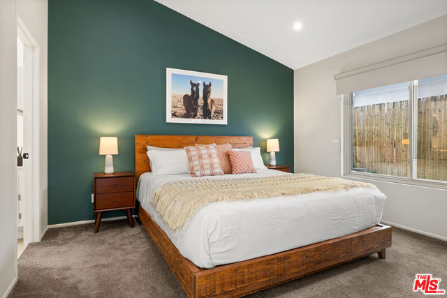 3827 W Avenue 41, Los Angeles CA: https://media.crmls.org/mediaz/477a6b9d-6741-46c5-9b57-c42e301738dc.jpg