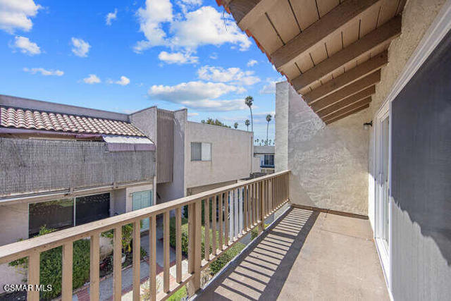 2621 Harbor Boulevard, Ventura CA: https://media.crmls.org/mediaz/477aebc1-5007-49bc-b62e-b31221c99d0e.jpg