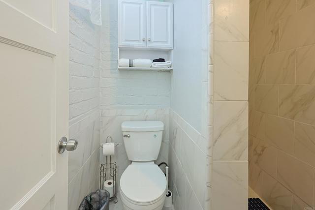 Detail Gallery Image 31 of 42 For 413 J St, Coronado,  CA 92118 - 1 Beds | 1 Baths