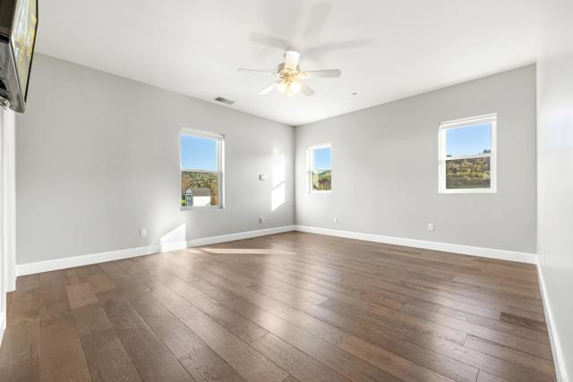 3024 Gopher Canyon Rd, Vista CA: https://media.crmls.org/mediaz/477c76ef-f266-433d-98b9-872c407ebefd.jpg