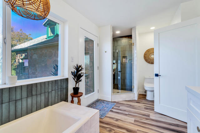 59800 Onaga Trail, Joshua Tree CA: https://media.crmls.org/mediaz/477daeb3-e1e8-4dcf-88f7-76319da2ee93.jpg