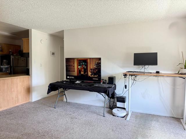 403 Piccadilly Place, San Bruno CA: https://media.crmls.org/mediaz/477e3fe5-69f5-4f64-bf3e-8331e6c0845e.jpg