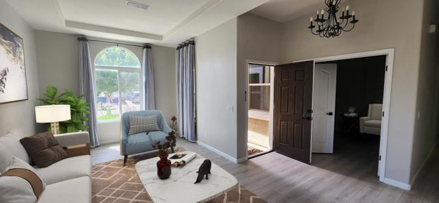 9657 Richlyn Way, Elk Grove CA: https://media.crmls.org/mediaz/477f9f95-f70e-4453-b2a7-4a2f9e2fea42.jpg