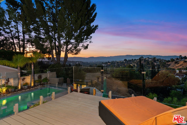 21727 Ulmus Drive, Woodland Hills CA: https://media.crmls.org/mediaz/47802c81-26d5-4f4b-a0db-0d5630672d73.jpg