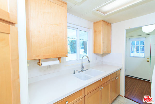 11250 Playa Street, 106 photo 8