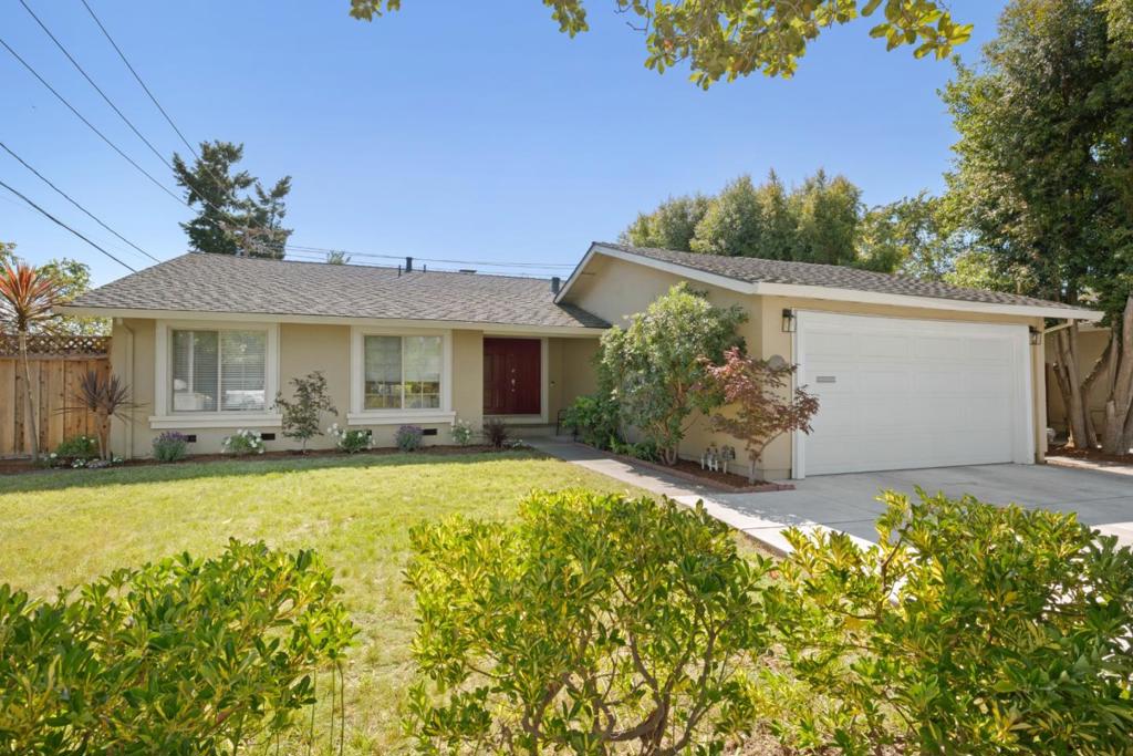 814 Hollenbeck Avenue