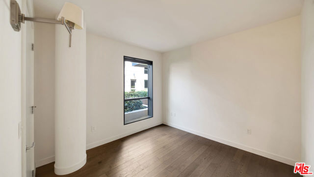 Image 22 of 60 For 1755 Ocean Avenue 303