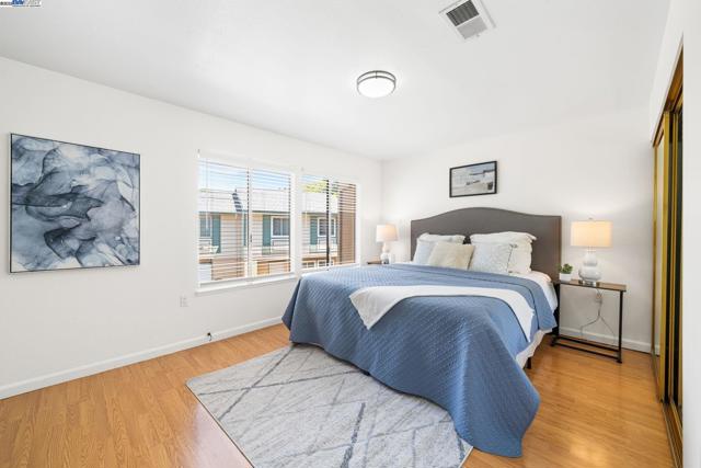 2658 Oliver Dr, Hayward CA: https://media.crmls.org/mediaz/4781bae3-bac8-4128-9f83-918f381c895c.jpg