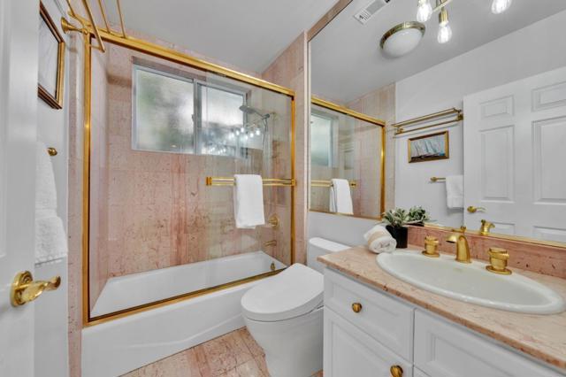 153 N San Mateo Drive, San Mateo CA: https://media.crmls.org/mediaz/478249f9-983e-457d-aeac-f24aecfb8476.jpg