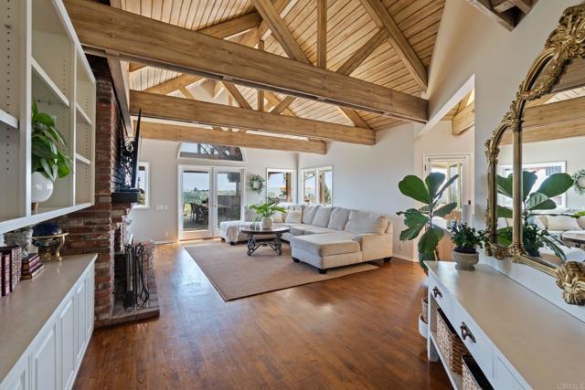 Image 11 of 75 For 4938 San Jacinto Circle