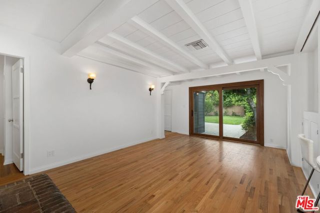 5346 Natick Avenue, Sherman Oaks CA: https://media.crmls.org/mediaz/47830f97-532b-4095-9f60-a706b884af85.jpg