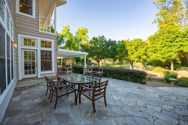 16635 Highland Valley Rd, Ramona CA: https://media.crmls.org/mediaz/47835917-da6f-451c-99f7-21354f90cbd9.jpg