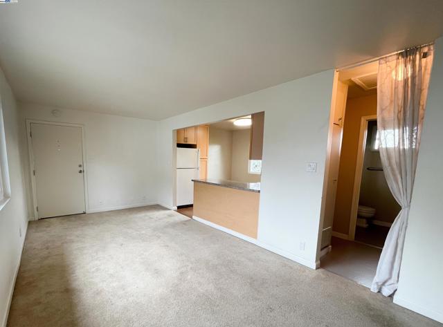 2120 Encinal, Alameda CA: https://media.crmls.org/mediaz/4783ced0-43e2-4a9f-927c-40ab0b5d1d62.jpg