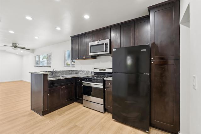 Detail Gallery Image 8 of 27 For 4130 Cherokee Ave, San Diego,  CA 92104 - 3 Beds | 2 Baths
