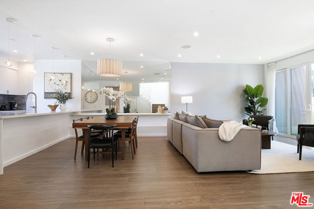1623 S Bedford Street, Los Angeles CA: https://media.crmls.org/mediaz/478564e0-ba53-47c7-b6ee-73d3d4c4d62c.jpg