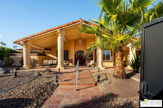 600 W Via Escuela, Palm Springs, CA 92262