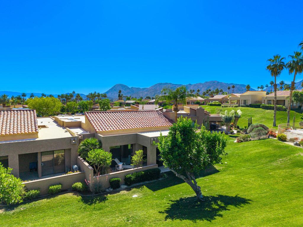 48637 Wolfberry Court