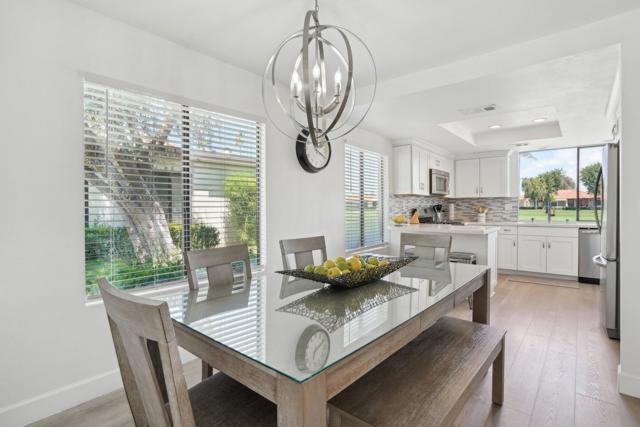 10 Padron Way, Rancho Mirage CA: https://media.crmls.org/mediaz/4788d8b4-86f8-4f7b-9153-d7df16b4d291.jpg